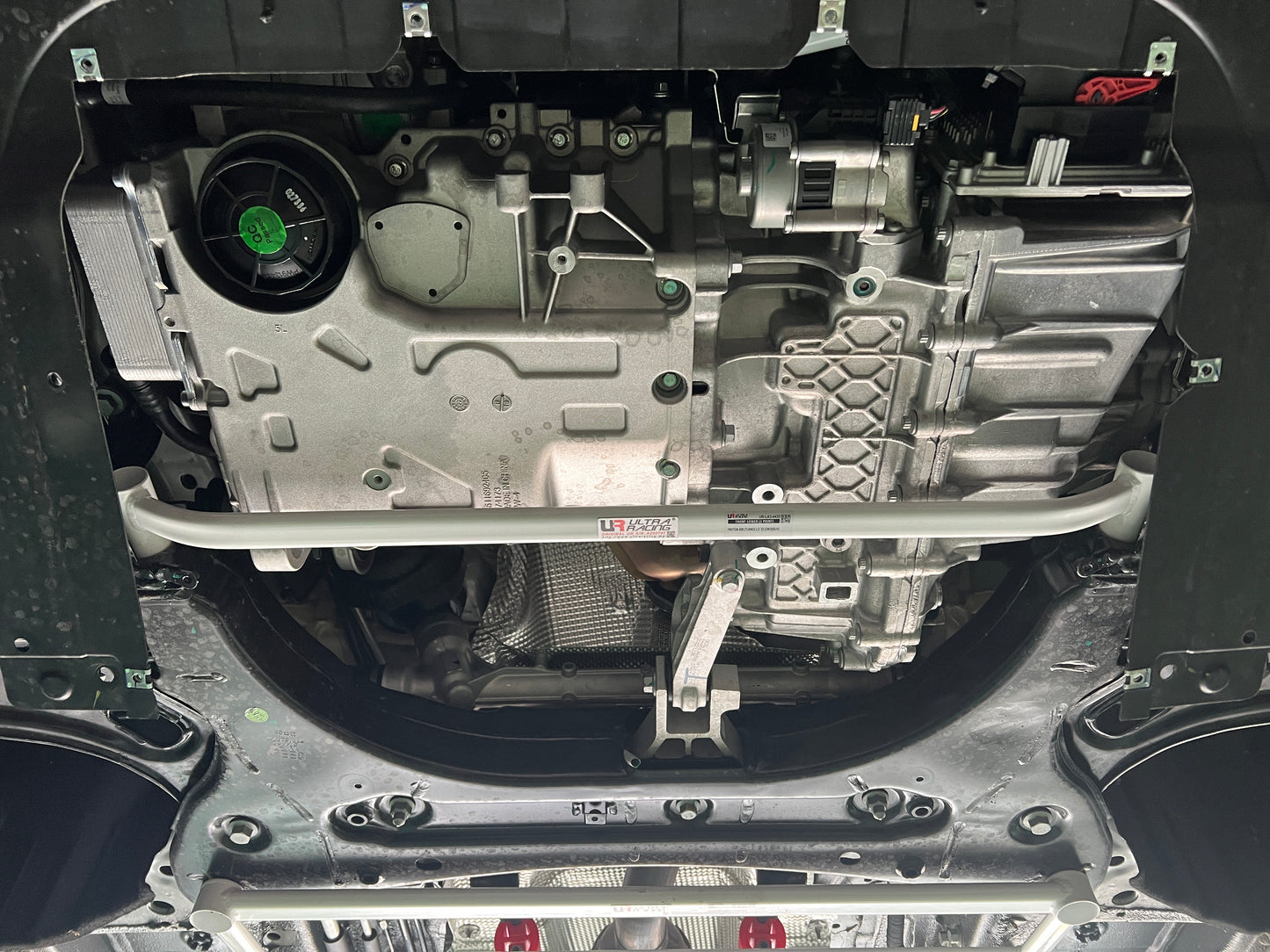 Ultra Racing 3-Point Fender Brace (UR-FD3-715P)