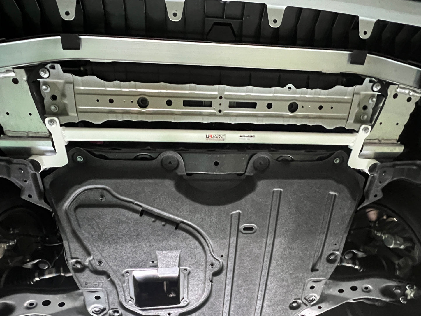 Ultra Racing 3-Point Fender Brace (UR-FD3-715P)