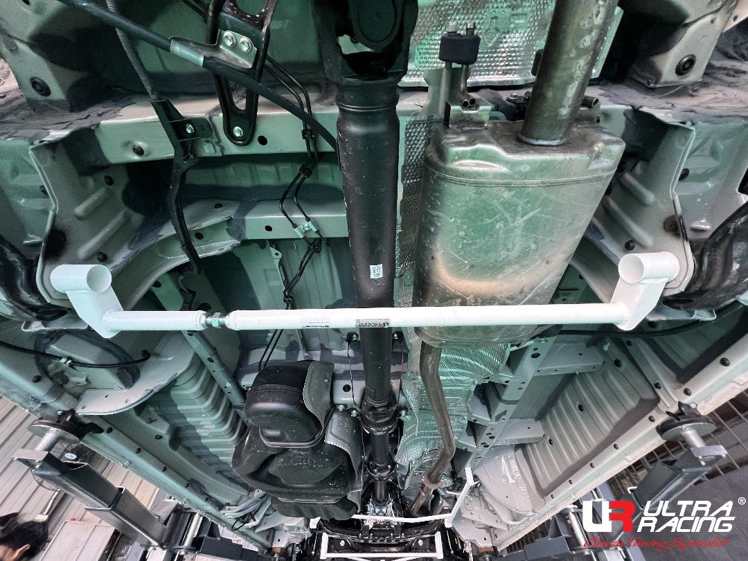 Ultra Racing TOYOTA HIACE Ultra Racing Rear Lower Brace UR-RL2-4629A
