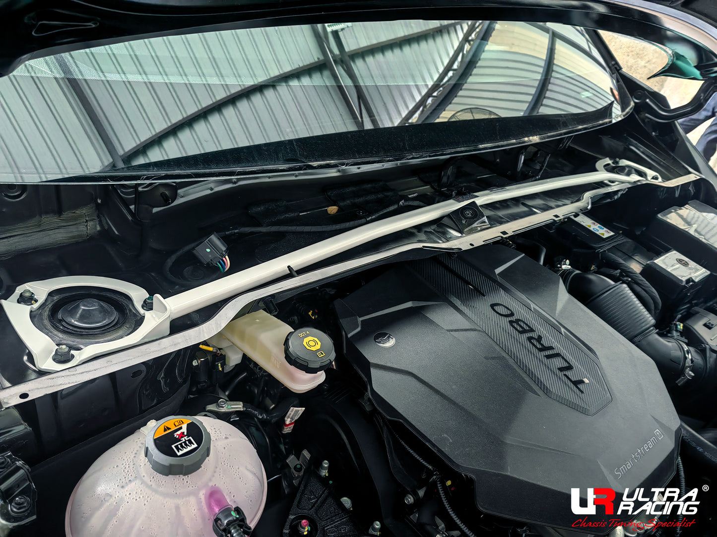 Ultra Racing 3-Point Fender Brace (UR-FD3-715P)