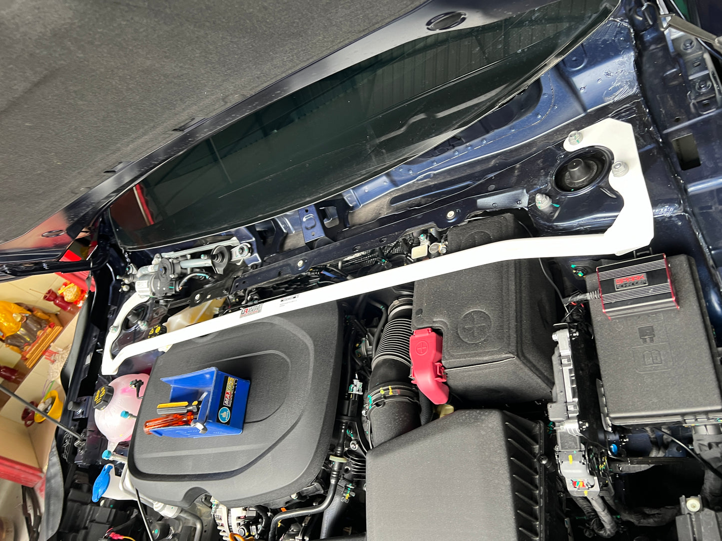 Ultra Racing 3-Point Fender Brace (UR-FD3-715P)