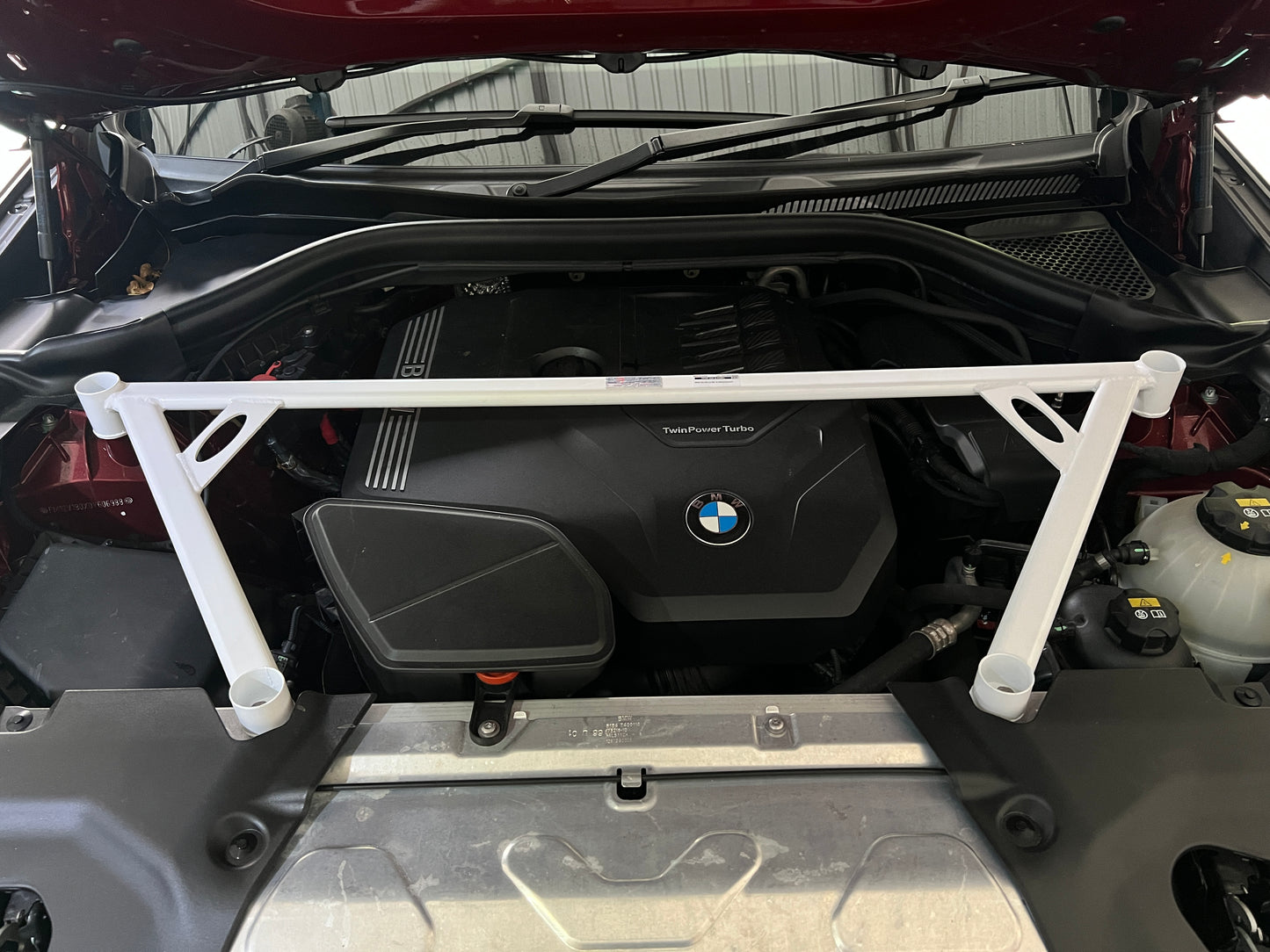 Ultra Racing 3-Point Fender Brace (UR-FD3-715P)