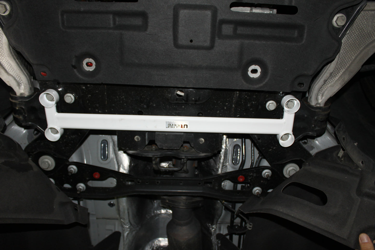 Ultra Racing 3-Point Fender Brace (UR-FD3-715P)