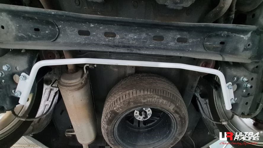 Ultra Racing 19mm Rear Anti-Roll Bar (URVN-AR19-710)