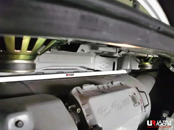 Ultra Racing 2-Point Rear Brace (URKR-RE2-2699)