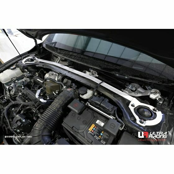 Ultra Racing 2-Point Front Upper Brace (URKR-TW2-4142)