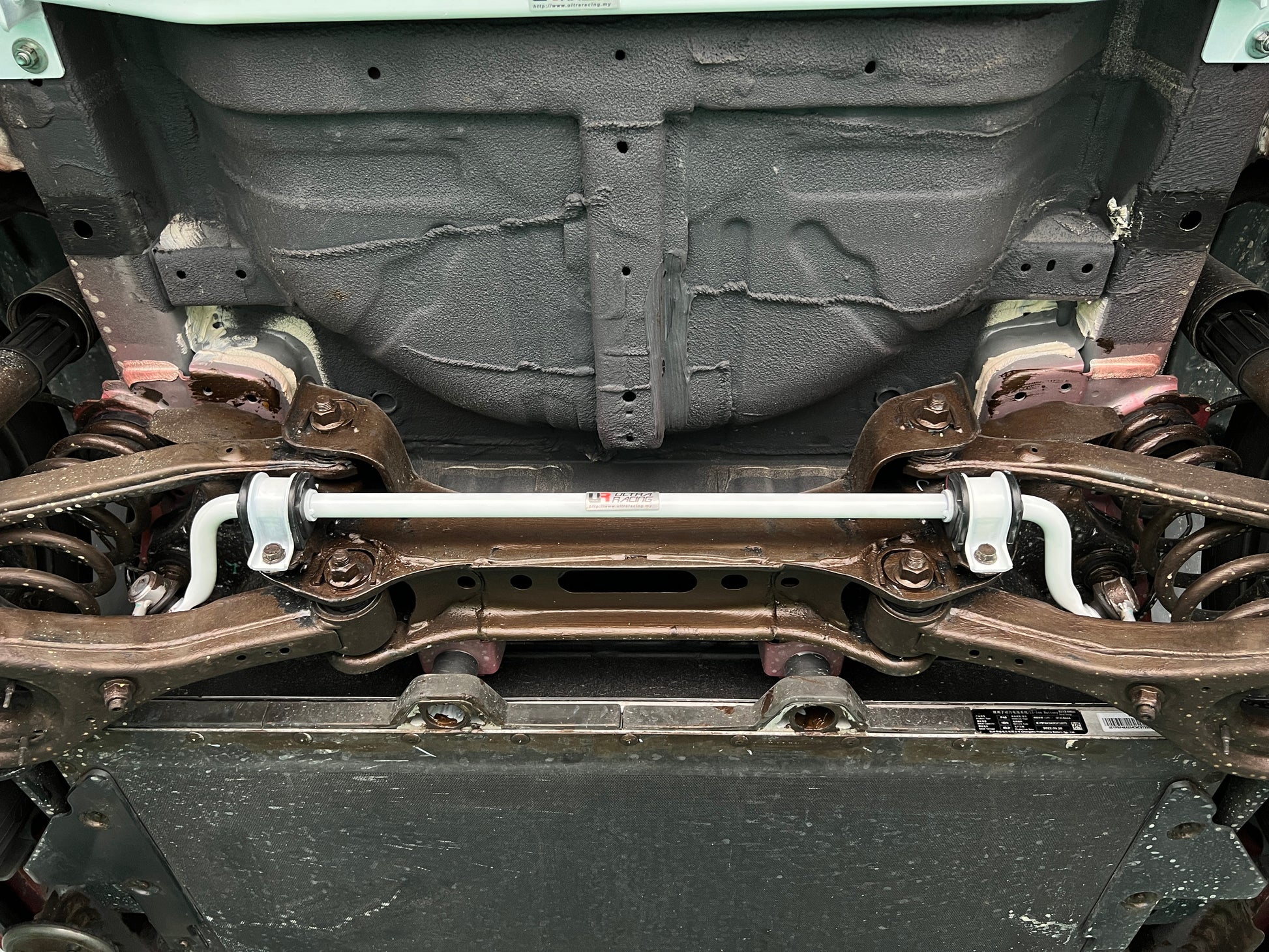 Ultra Racing 3-Point Fender Brace (UR-FD3-715P)