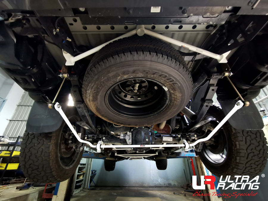 Ultra Racing 3-Point Fender Brace (UR-FD3-715P)