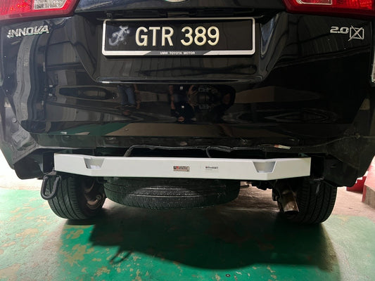 Ultra Racing 3-Point Fender Brace (UR-FD3-715P)