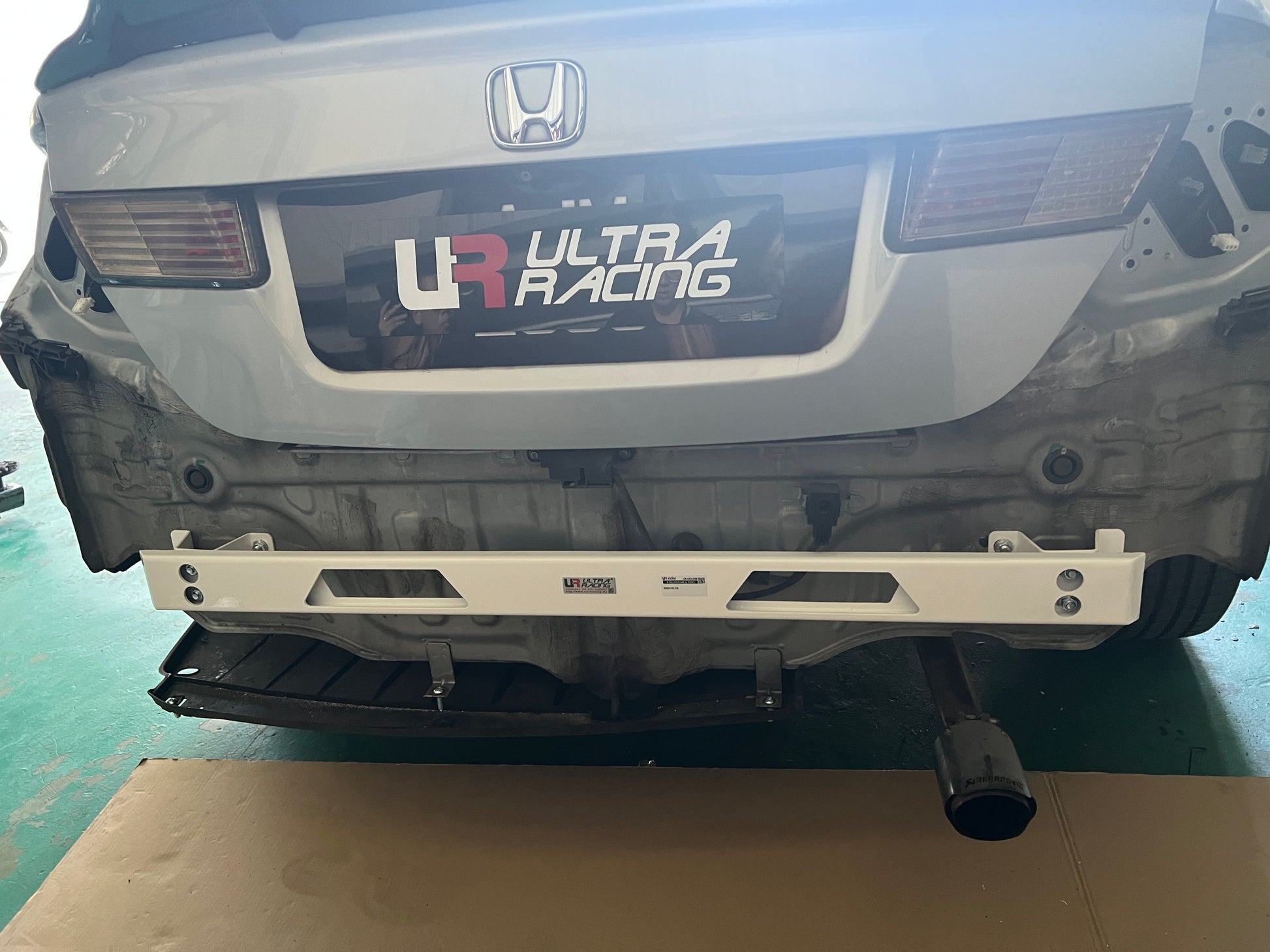 Ultra Racing 3-Point Fender Brace (UR-FD3-715P)
