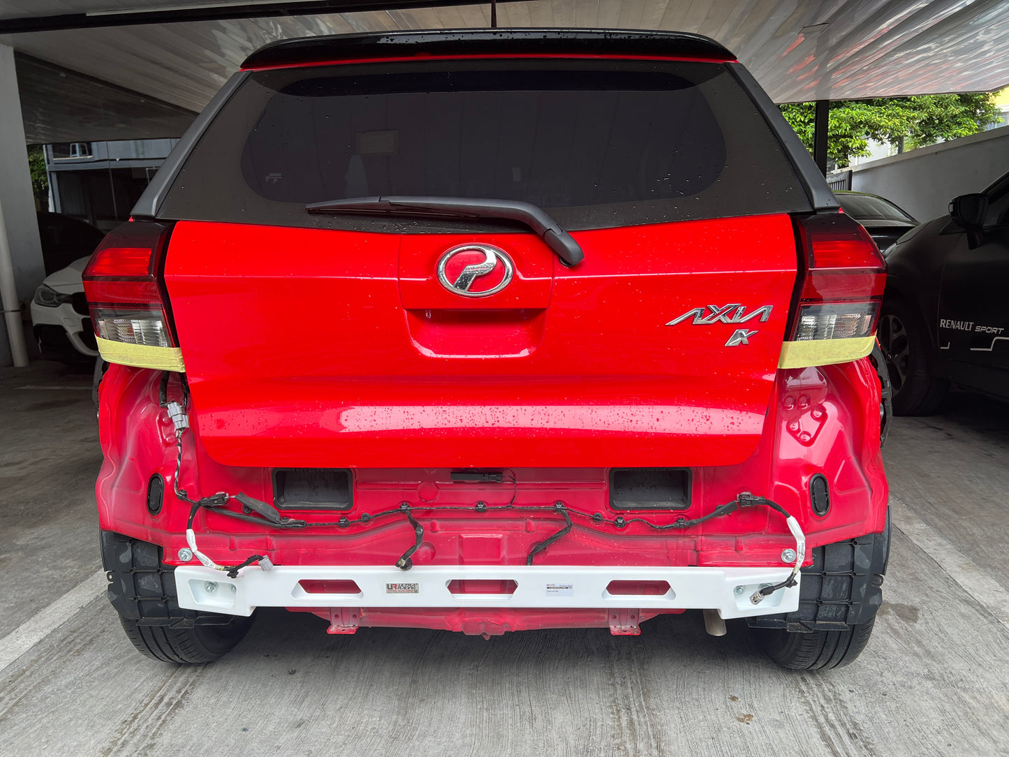 Ultra Racing 3-Point Fender Brace (UR-FD3-715P)