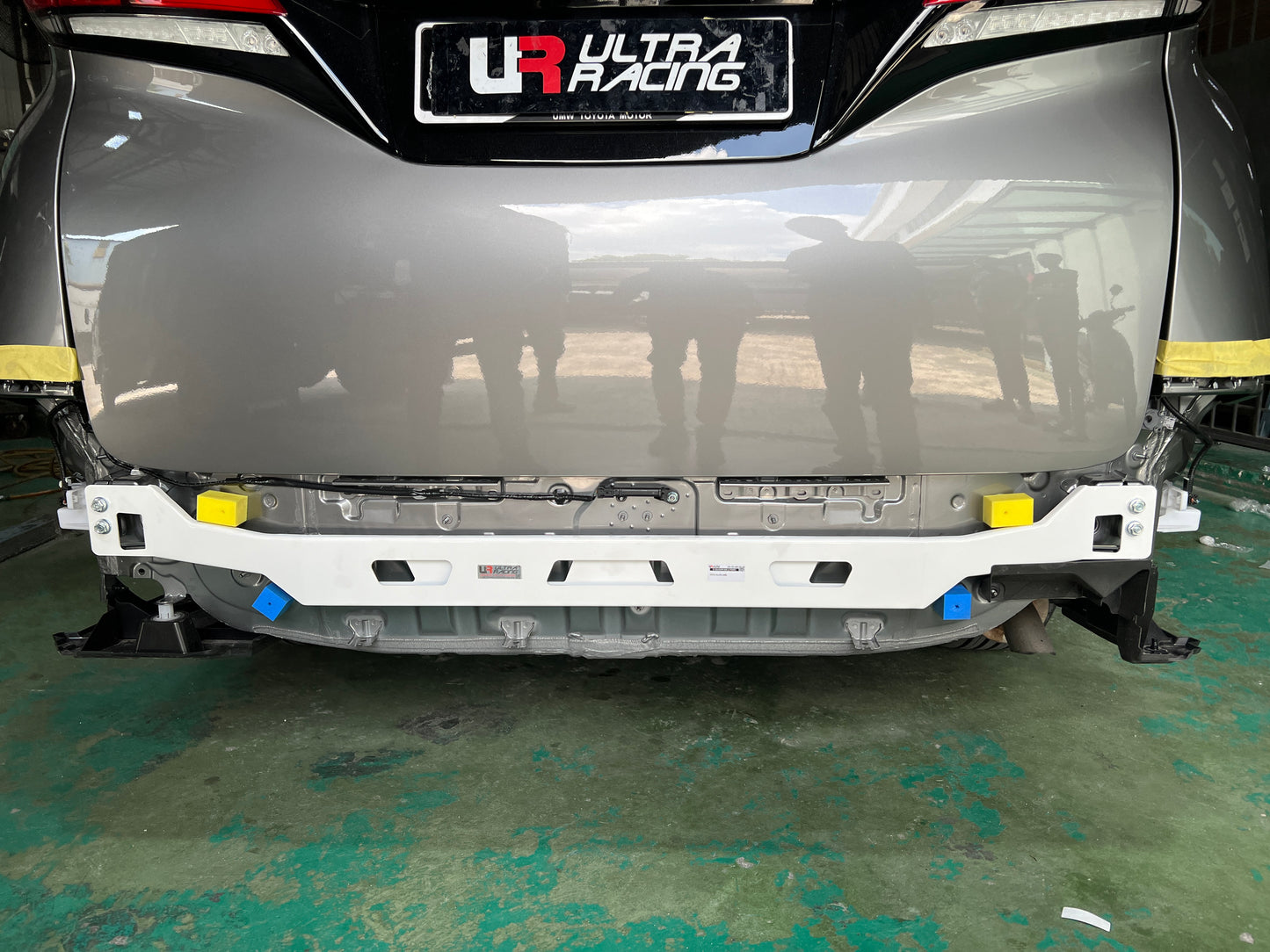 Ultra Racing 3-Point Fender Brace (UR-FD3-715P)