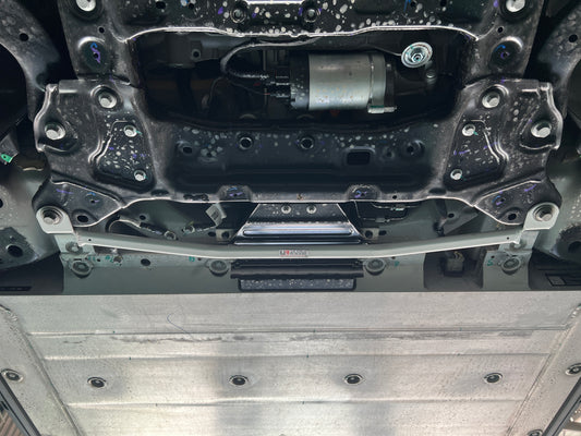 Ultra Racing 3-Point Fender Brace (UR-FD3-715P)