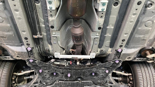 Ultra Racing 3-Point Fender Brace (UR-FD3-715P)