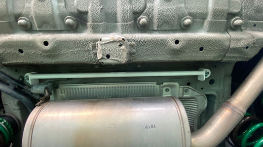 Ultra Racing 3-Point Fender Brace (UR-FD3-715P)