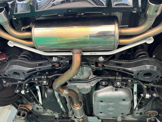 Ultra Racing 3-Point Fender Brace (UR-FD3-715P)