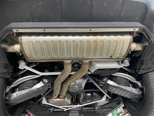 Ultra Racing 3-Point Fender Brace (UR-FD3-715P)