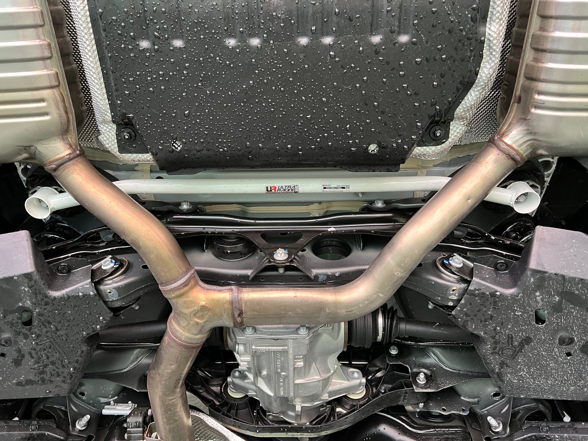 Ultra Racing 3-Point Fender Brace (UR-FD3-715P)