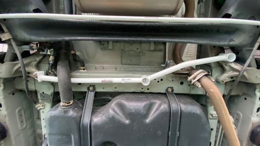 Ultra Racing 3-Point Fender Brace (UR-FD3-715P)