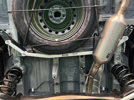 Ultra Racing 3-Point Fender Brace (UR-FD3-715P)