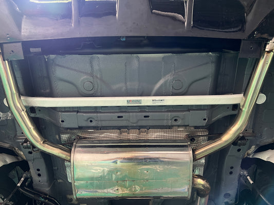 Ultra Racing 3-Point Fender Brace (UR-FD3-715P)