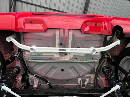 Ultra Racing 3-Point Fender Brace (UR-FD3-715P)