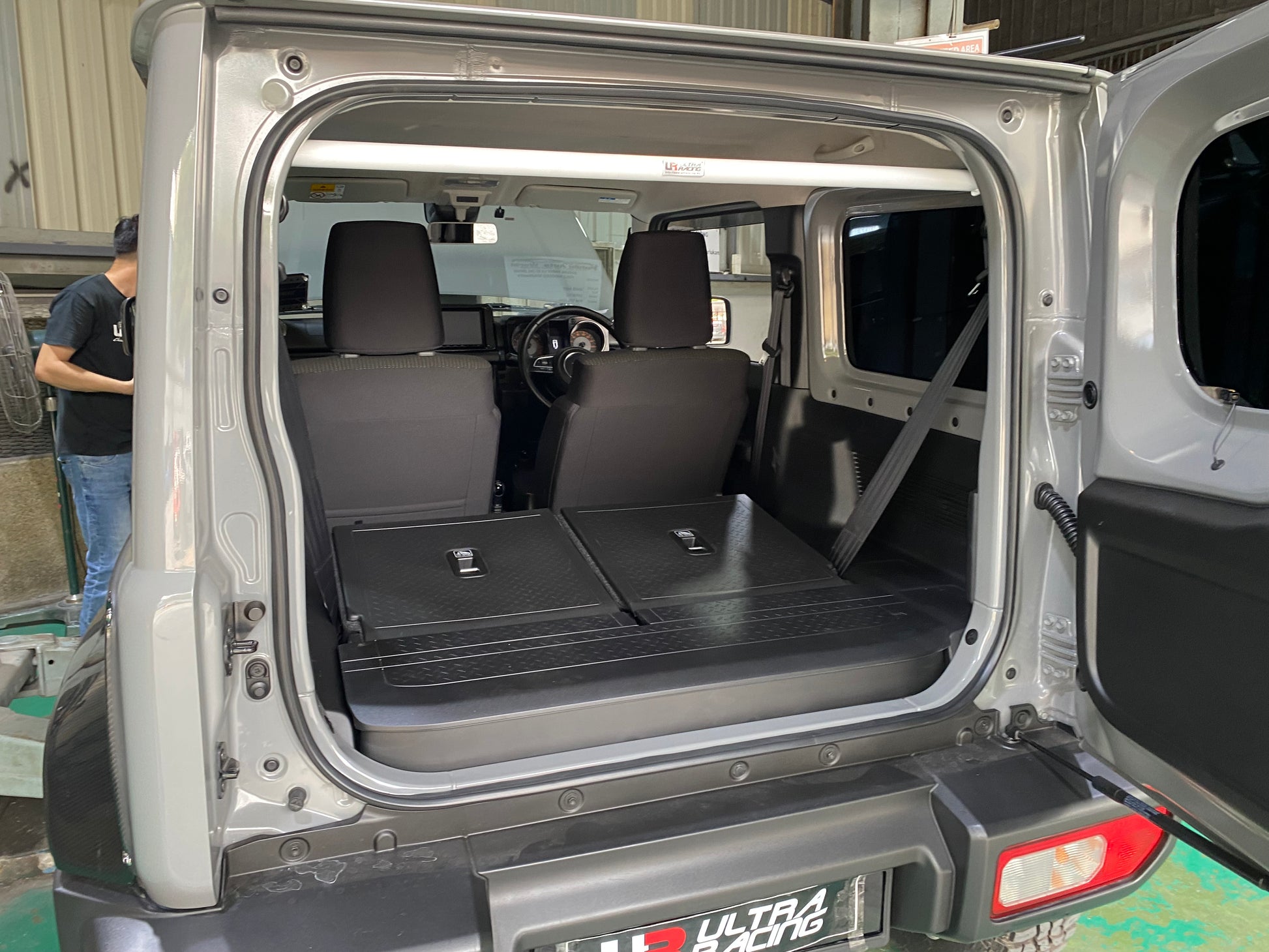 Ultra Racing 3-Point Fender Brace (UR-FD3-715P)