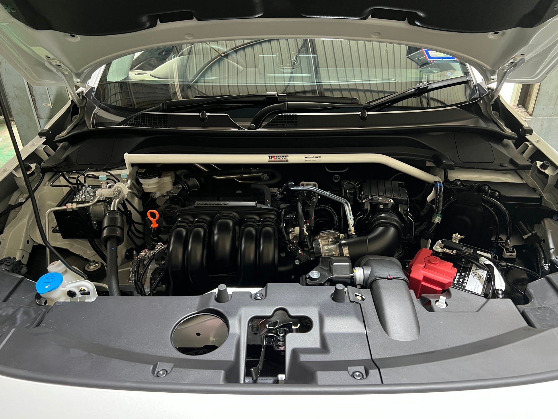 Ultra Racing 3-Point Fender Brace (UR-FD3-715P)