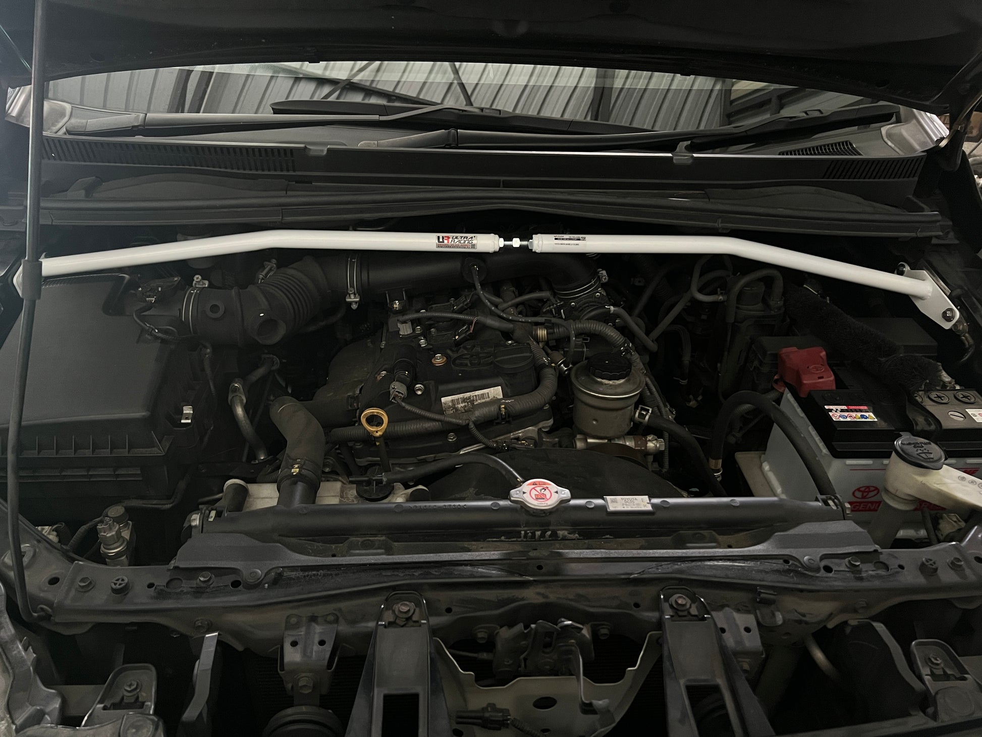 Ultra Racing 3-Point Fender Brace (UR-FD3-715P)