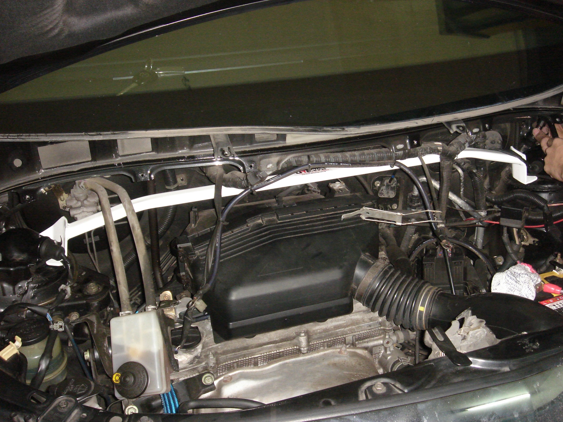 Ultra Racing 3-Point Fender Brace (UR-FD3-715P)