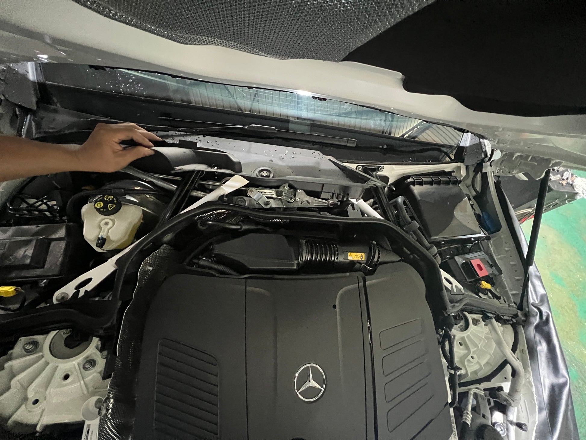 Ultra Racing 3-Point Fender Brace (UR-FD3-715P)