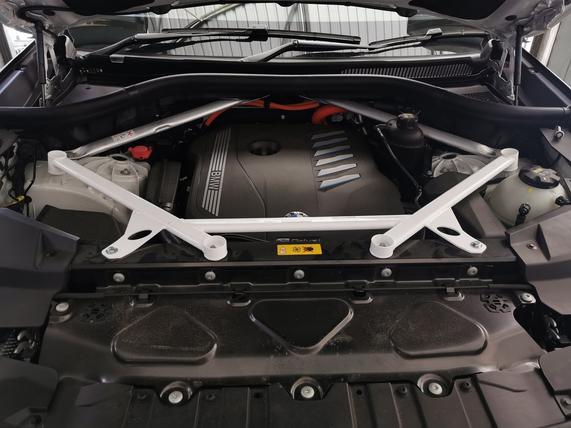 Ultra Racing 3-Point Fender Brace (UR-FD3-715P)