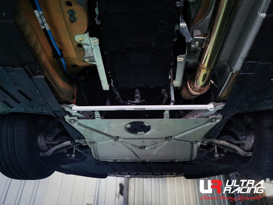 Ultra Racing 2-Point Front Lower Bar (URKR-LA2-4228(B))