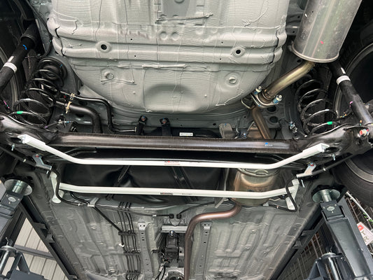 Ultra Racing 3-Point Fender Brace (UR-FD3-715P)