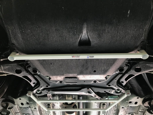 Ultra Racing 3-Point Fender Brace (UR-FD3-715P)