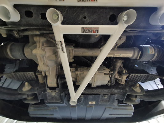 Ultra Racing 3-Point Fender Brace (UR-FD3-715P)