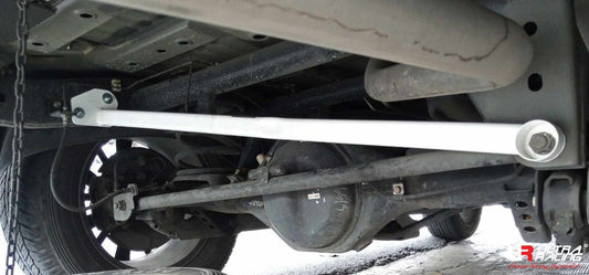 Ultra Racing 2-Point Rear Lower Brace (URVN-RL2-4343)