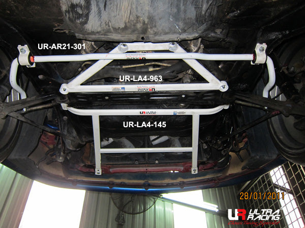 Ultra Racing 4-Point Front Lower Brace (UR-LA4-145)