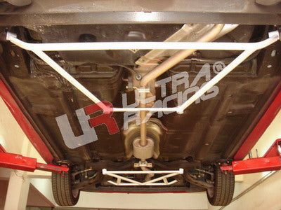 Ultra Racing 4-Point Rear Lower Brace (UR-RL4-350)