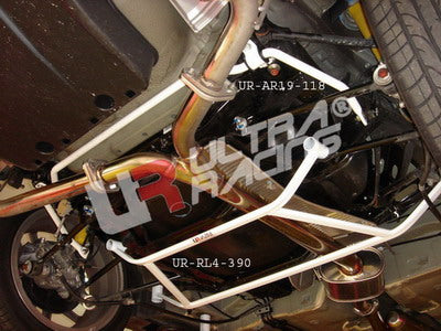 Ultra Racing 4-Point Rear Lower Brace (UR-RL4-390)