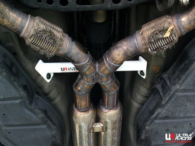 Ultra Racing 2-Point Mid Lower Brace (UR-ML2-1258)