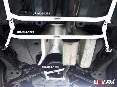 Ultra Racing 4-Point Rear Lower Brace (UR-RL4-1229)