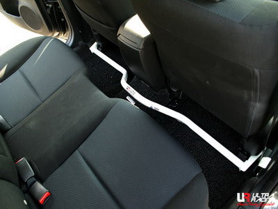 Ultra Racing 2-Point Interior Brace (UR-RO2-1119)