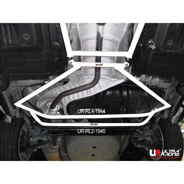 Ultra Racing 2-Point Rear Lower Brace (UR-RL2-1945)