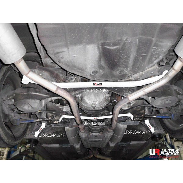 Ultra Racing 2-Point Rear Lower Brace (UR-RL2-1956)