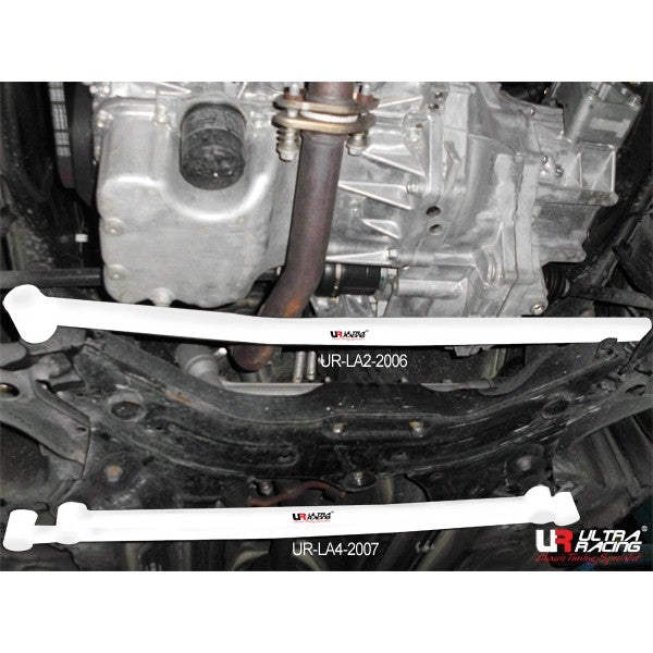 Ultra Racing 2-Point Front Lower Brace (UR-LA2-2006)