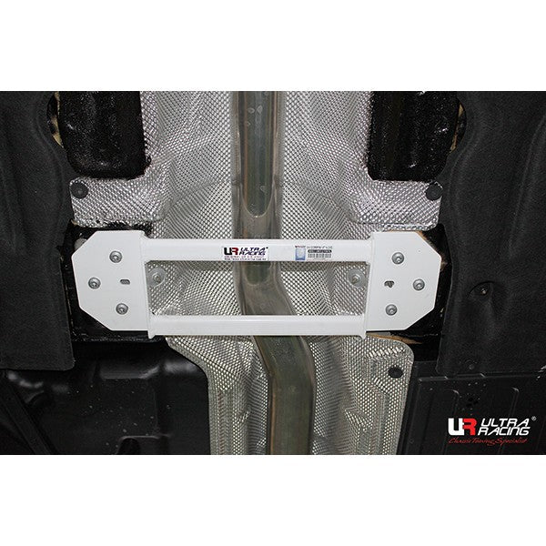 Ultra Racing 2-Point Mid Lower Brace (URKR-ML2-3055)