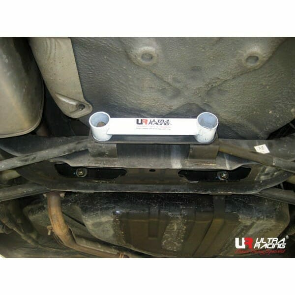 Ultra Racing 2-Point Rear Lower Brace (UR-RL2-751)