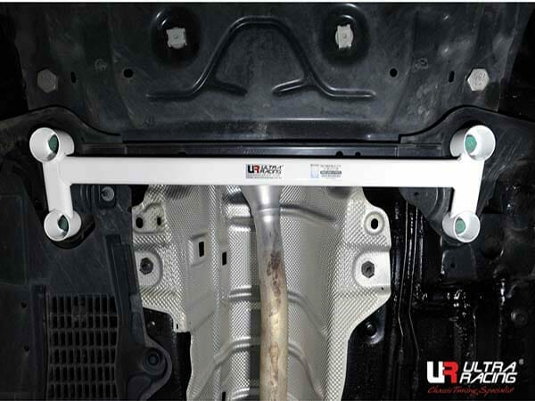 Ultra Racing 4-Point Front Lower Brace (URKR-LA4-2245)