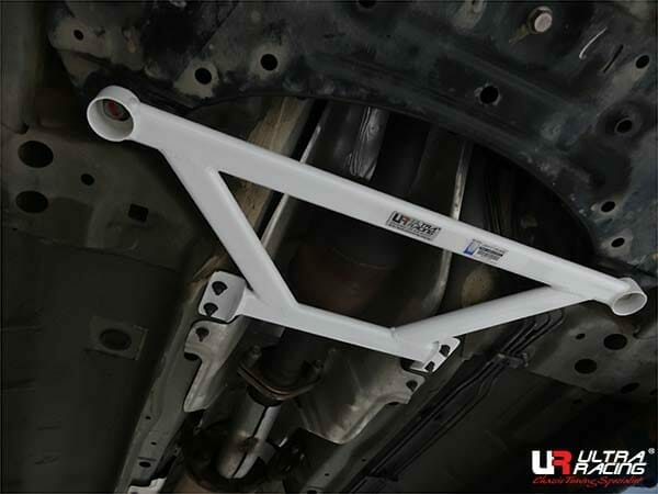 Ultra Racing 4-Point Front Lower Brace (URTW-LA4-2901)